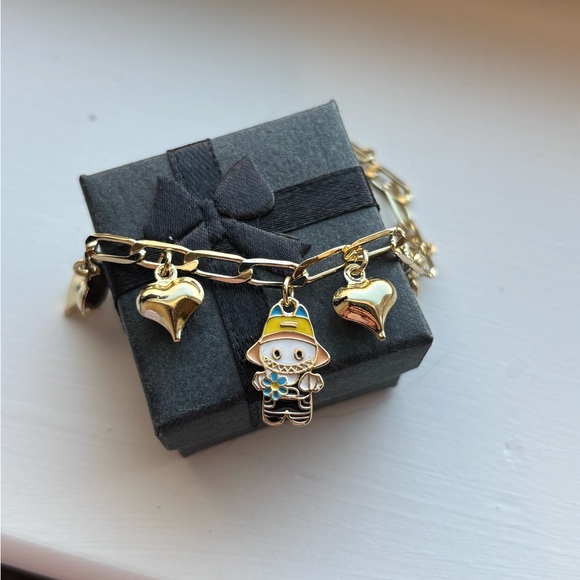 Labubu Themed Bracelet and Earring Set - Picture 2 of 10